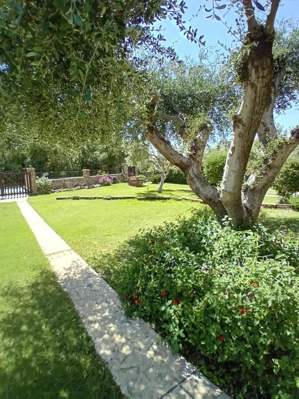 Villa Mediterraneo Chia Esterno foto