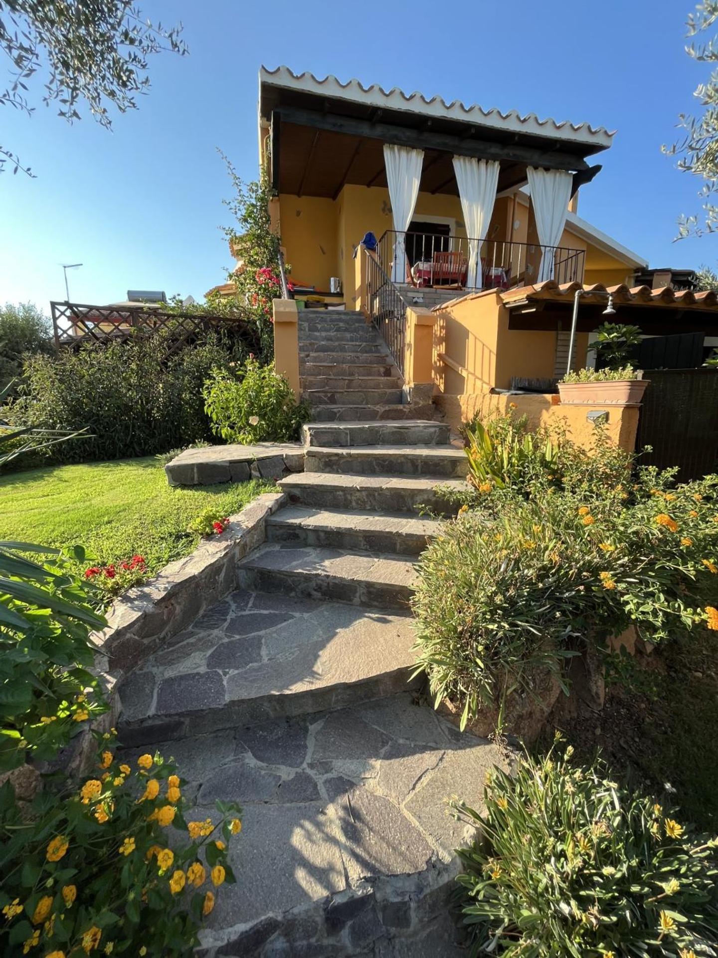 Villa Mediterraneo Chia Esterno foto